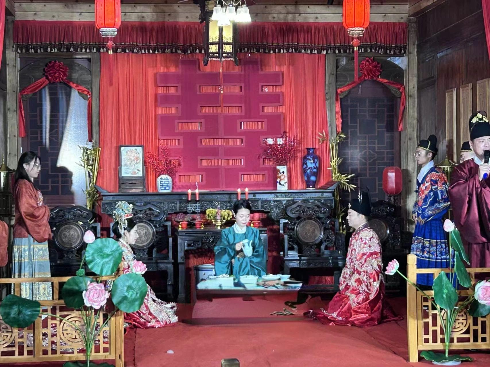 简约婚礼：简了铺张排场 深了连理真情