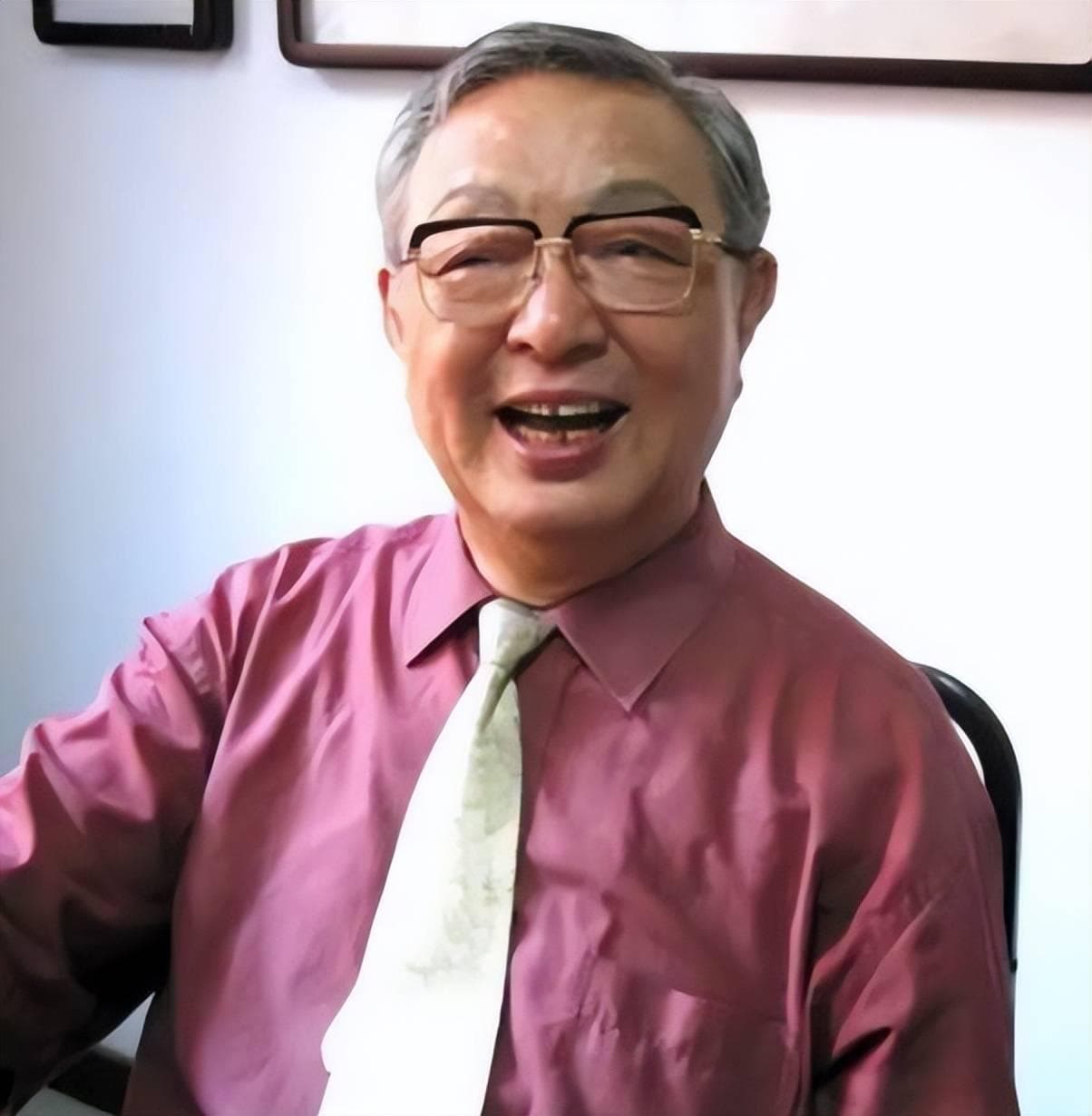 巩汉林：连登16年春晚后消失10年，只为坚守艺术追求