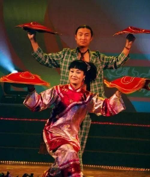 二人转服装的满汉民族特色
