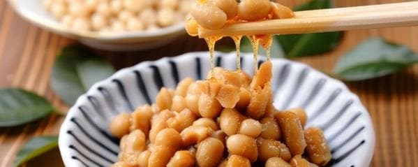 纳豆的功效与食用指南：从养生到禁忌全解析