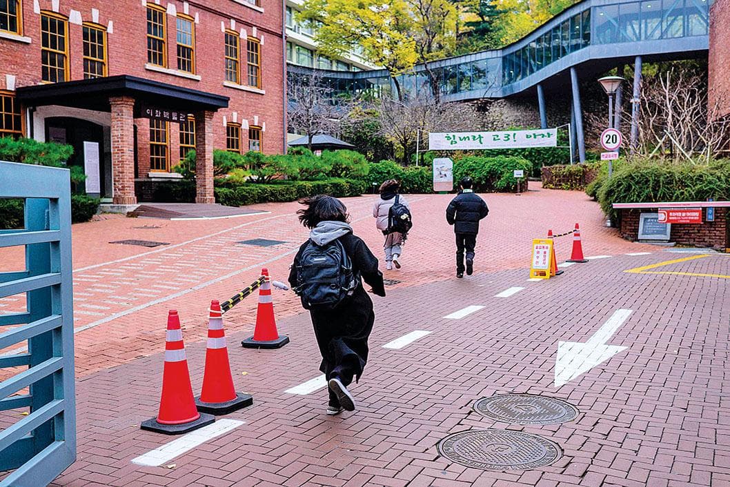 韩国大学：在生源寒冬中求生