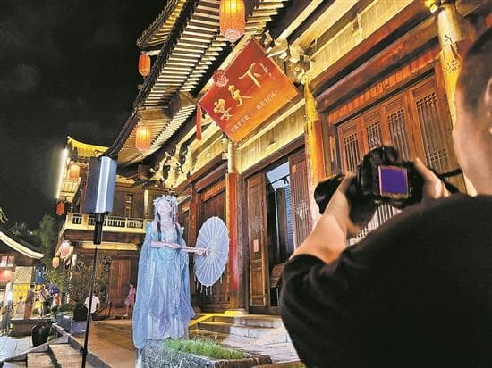 走访千年古都河南洛阳 “穿越之旅”如何玩出新花样？
