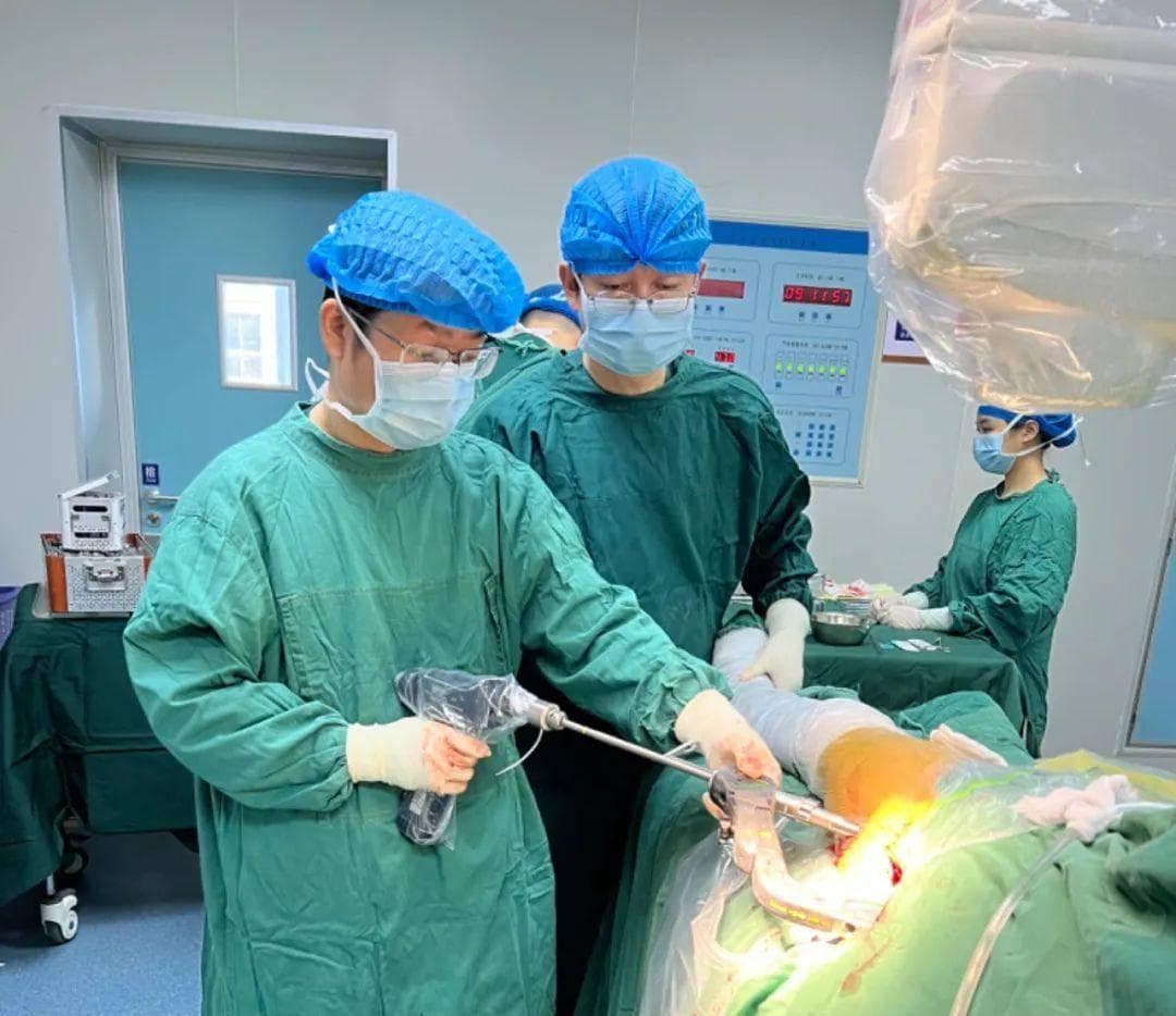 股骨颈骨折治疗新“武器”！FNS助力修复“人生最后一次骨折”