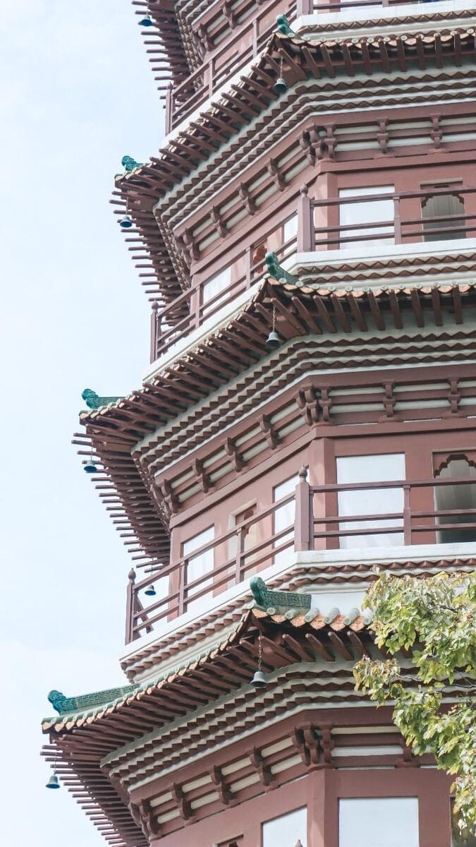 广东十大古塔：千年文化遗存的建筑瑰宝