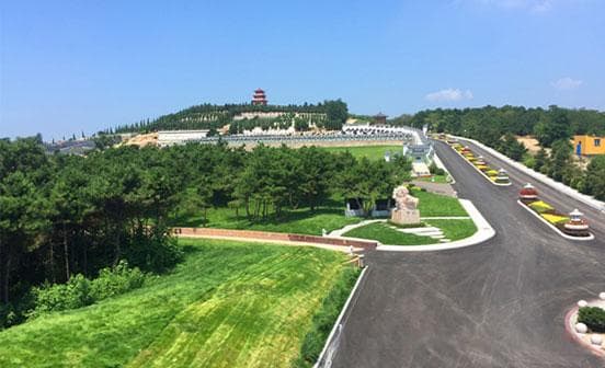 沈阳丧葬习俗：白色与红色引魂幡的意义与区别