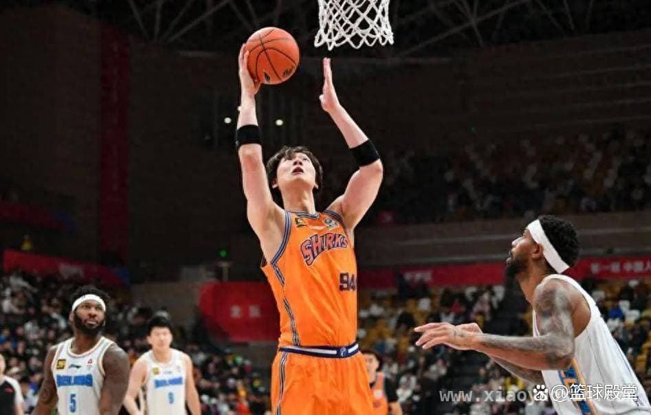 94 – 91！上海男篮逆转背后，卢伟的神奇用人之道
