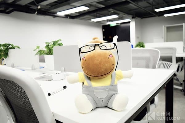 会计离职前的交接清单包括哪些内容？