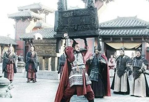 秦武王嬴荡有能力且极有抱负，为何会举鼎而死？