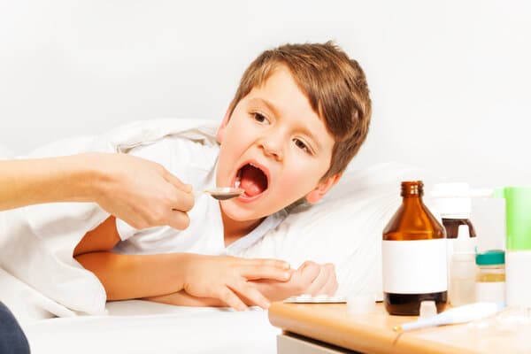 近期小孩发烧是什么引起的原因