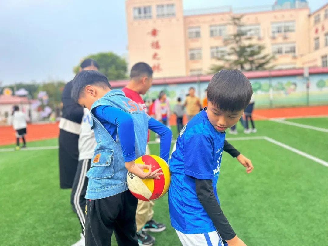 青岛市强化中小学生心理健康教育，携手共筑健康成长之路