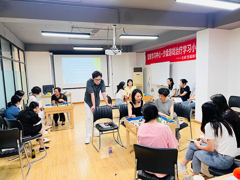 心理咨询师必修课：掌握心理沙盘游戏的重要性