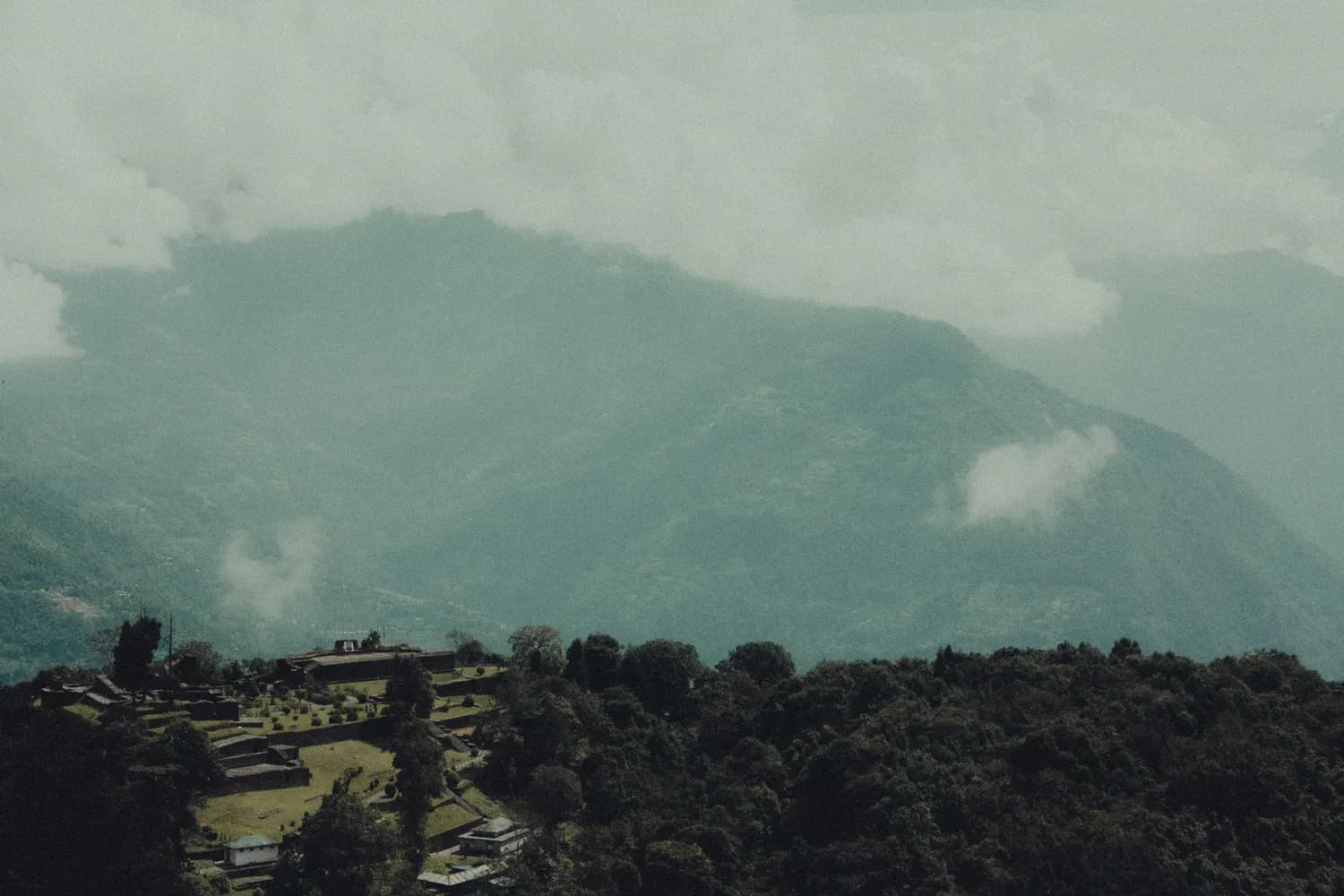 李白与敬亭山：一段跨越千年的诗缘