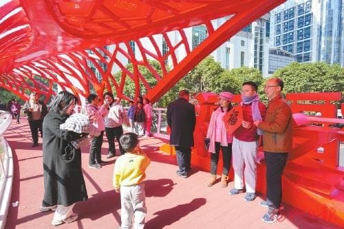一元复始万象新　榕城大地春意浓