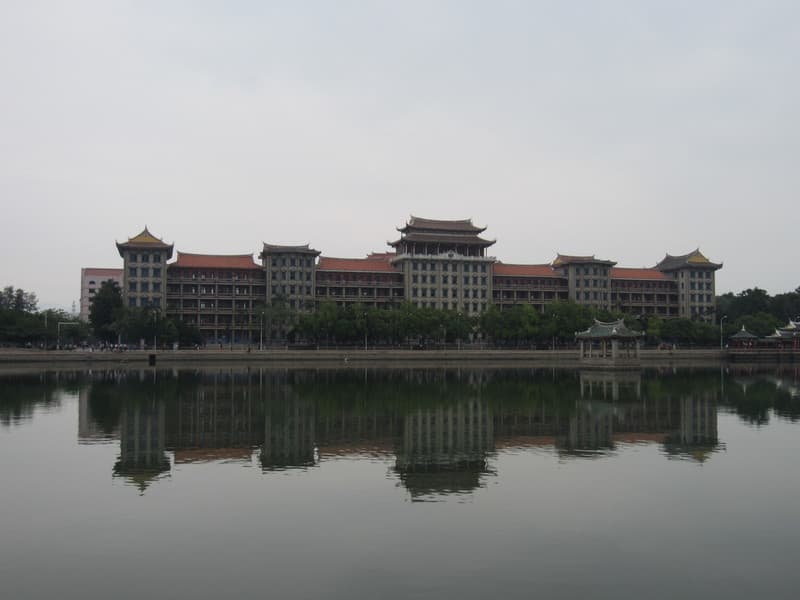 砖混结构楼房的结实程度及使用寿命分析