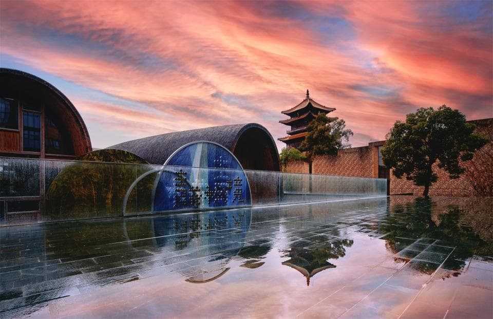 景德镇御窑博物馆：土与火的艺术，地元素与东方建筑美学的完美融合