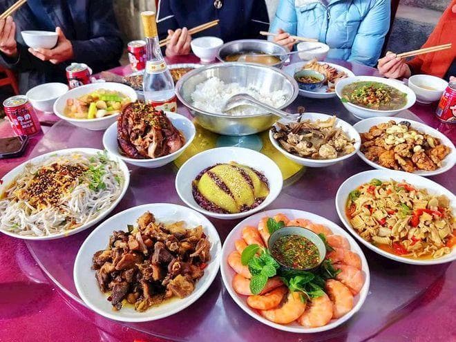 云南满月席，十几个菜，辣甜开胃，风味独特！