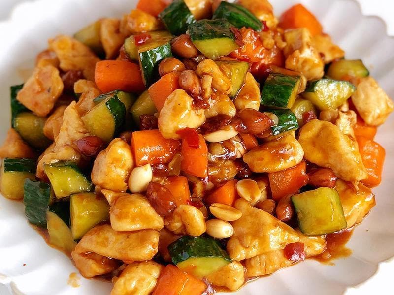 家常宫保鸡丁：从食材到装盘的完整指南