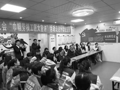 山西太原首家骑手安全健康工作服务站：让外卖骑手感受“家”的温暖
