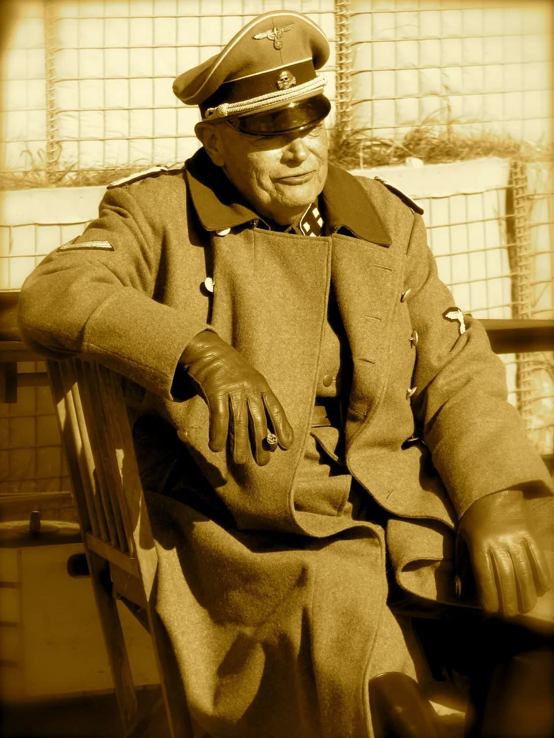 《亮剑》揭秘钱伯钧叛变背后的故事