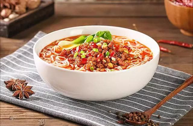担担面与重庆小面：川渝两大名面的风味之争