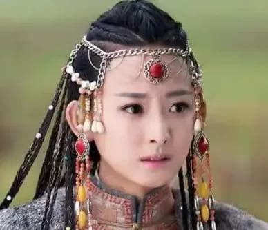 元朝女性地位的探讨：历史与文化的洞见