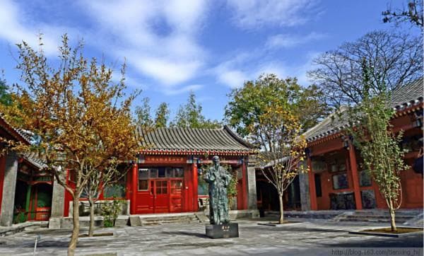 北京一套四合院值多少钱？看了李晨的四合院，或许你就有了答案
