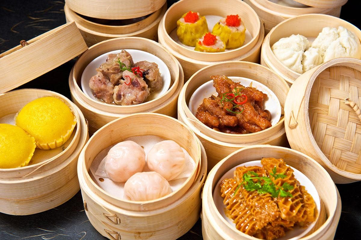 香港美食大巡游：点心、小吃、名菜与甜品全攻略