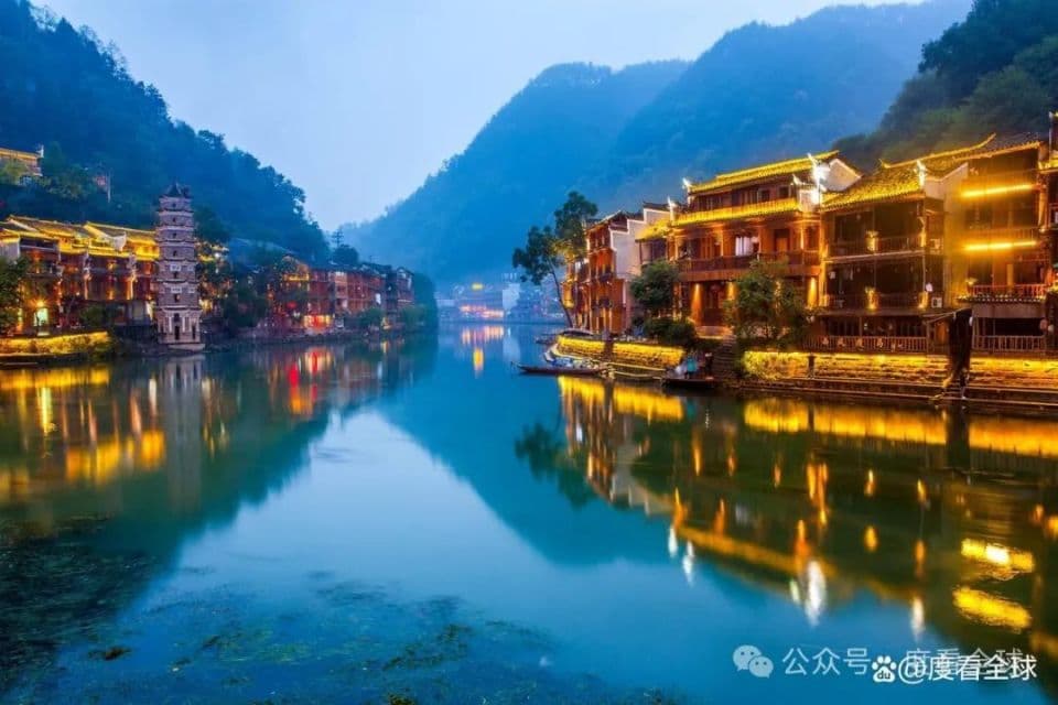 凤凰古城海拔多少米高？三台阶海拔，藏尽千年风情画卷！