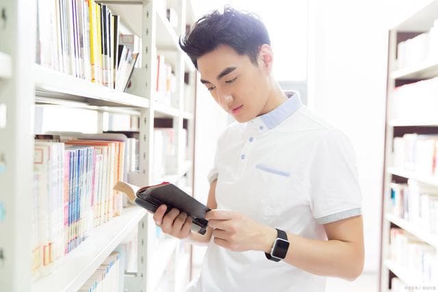男孩子适合学的十大热门专业：探索未来职业发展的黄金之路