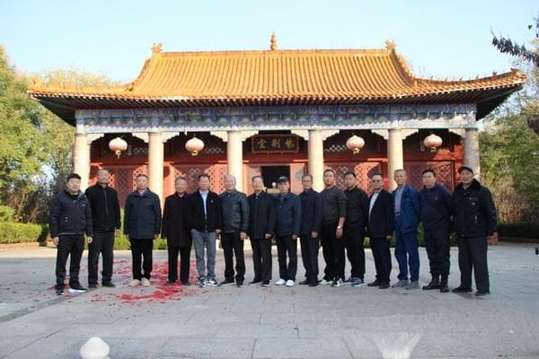 湖北省黄冈市田氏宗亲来田完祠寻根祭祖