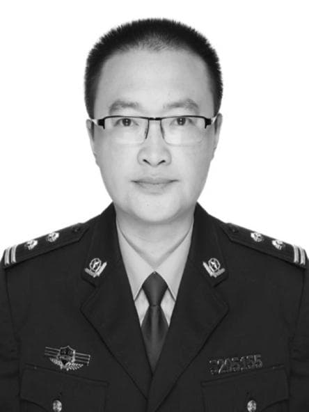 忆战友：追记贵州省白云监狱民警杨斌