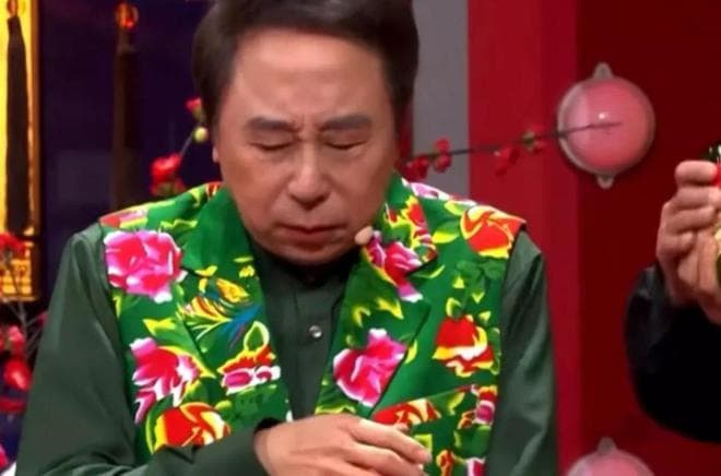 冯巩春晚经典表演回顾：从"虎年说虎"到"我想死你们了"
