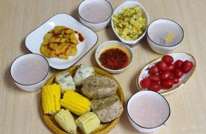 建议中老年人，早餐常吃“粗”食，简单一蒸一煮，好吃又健康