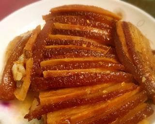 芋头扣肉的做法：传统佳肴，妙手烹制，滋味十足