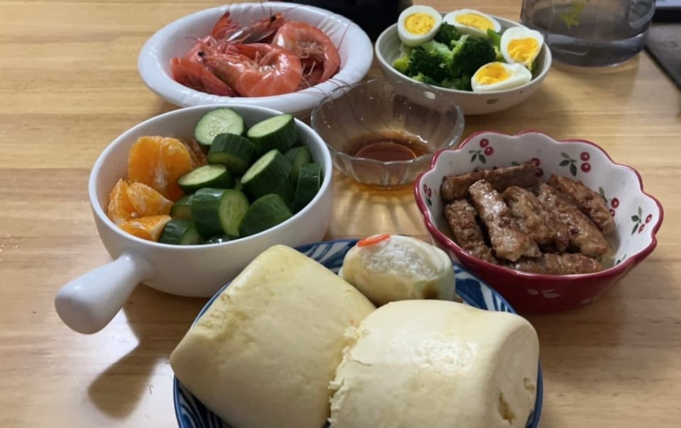 江西一家三口的晚餐走红：四菜一汤无辣，网友：太清淡，没胃口