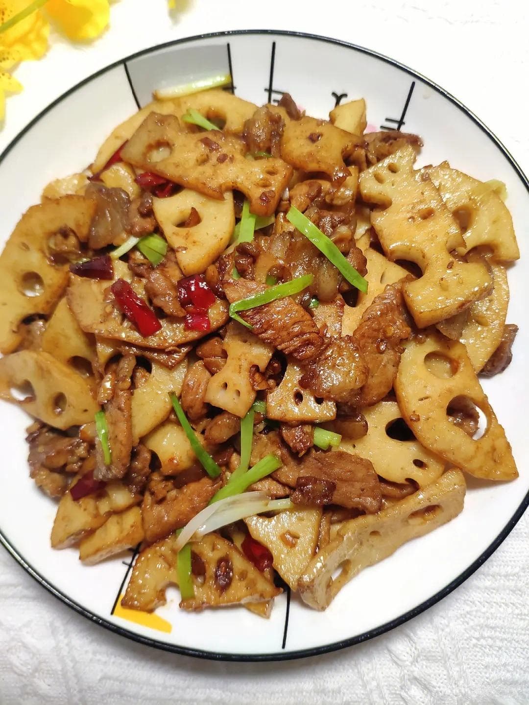 莲藕炒肉的家常做法