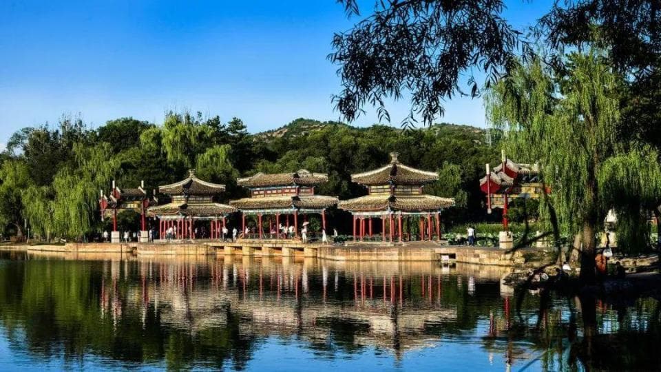 河北承德避暑山庄：皇家园林的瑰宝，历史文化的盛宴