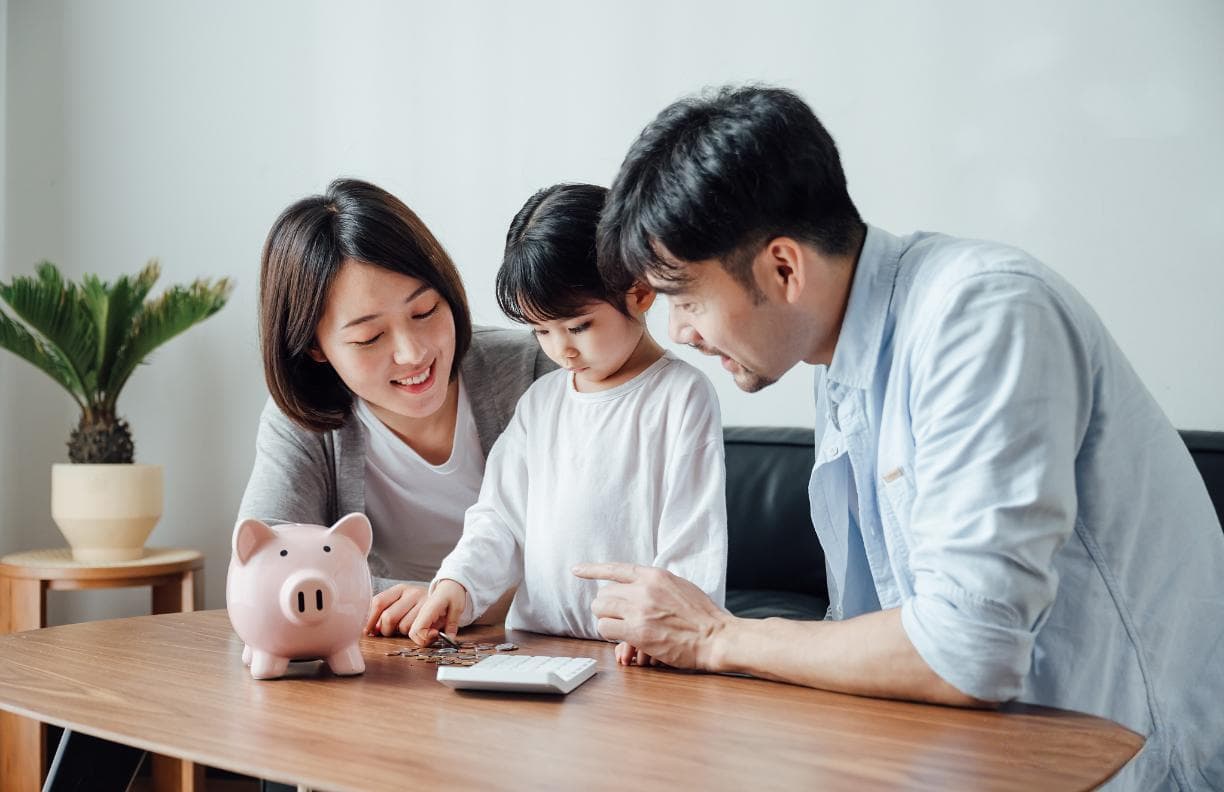 家庭教育中的"爱与界限"如何把握