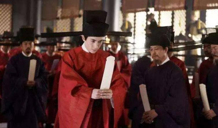 宋代文官“供大于求“，人事暴增却无官位，无奈用寄禄官制安定人心