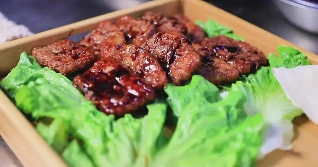 5步教你做出餐厅级脆皮五花肉，附详细食材清单