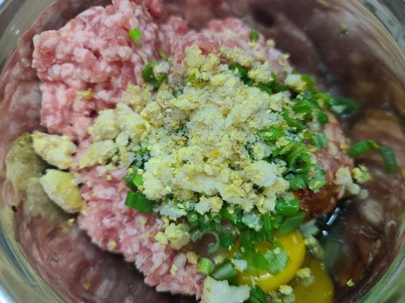 红烧油面筋塞肉（上海本帮菜）