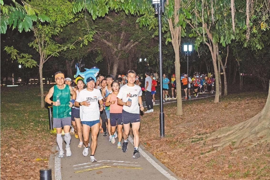 今夜你会不会跑？沉浸式体验深圳夜跑文化
