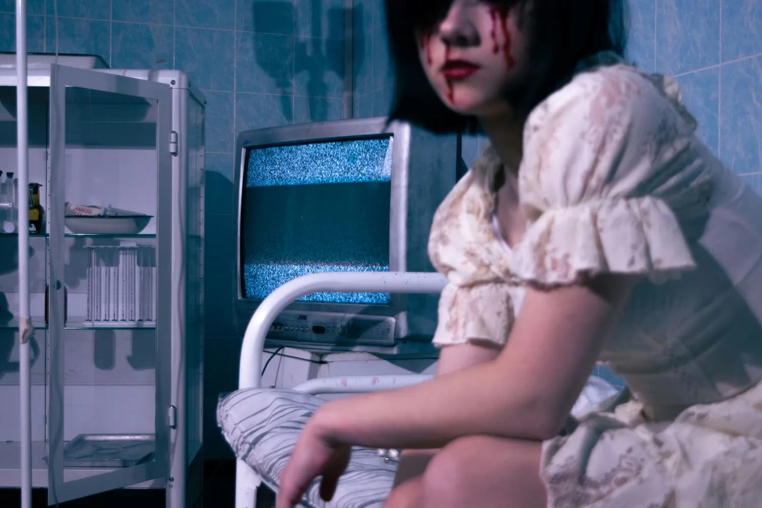 TikTok上裂口女挑战火爆，你敢参与吗？