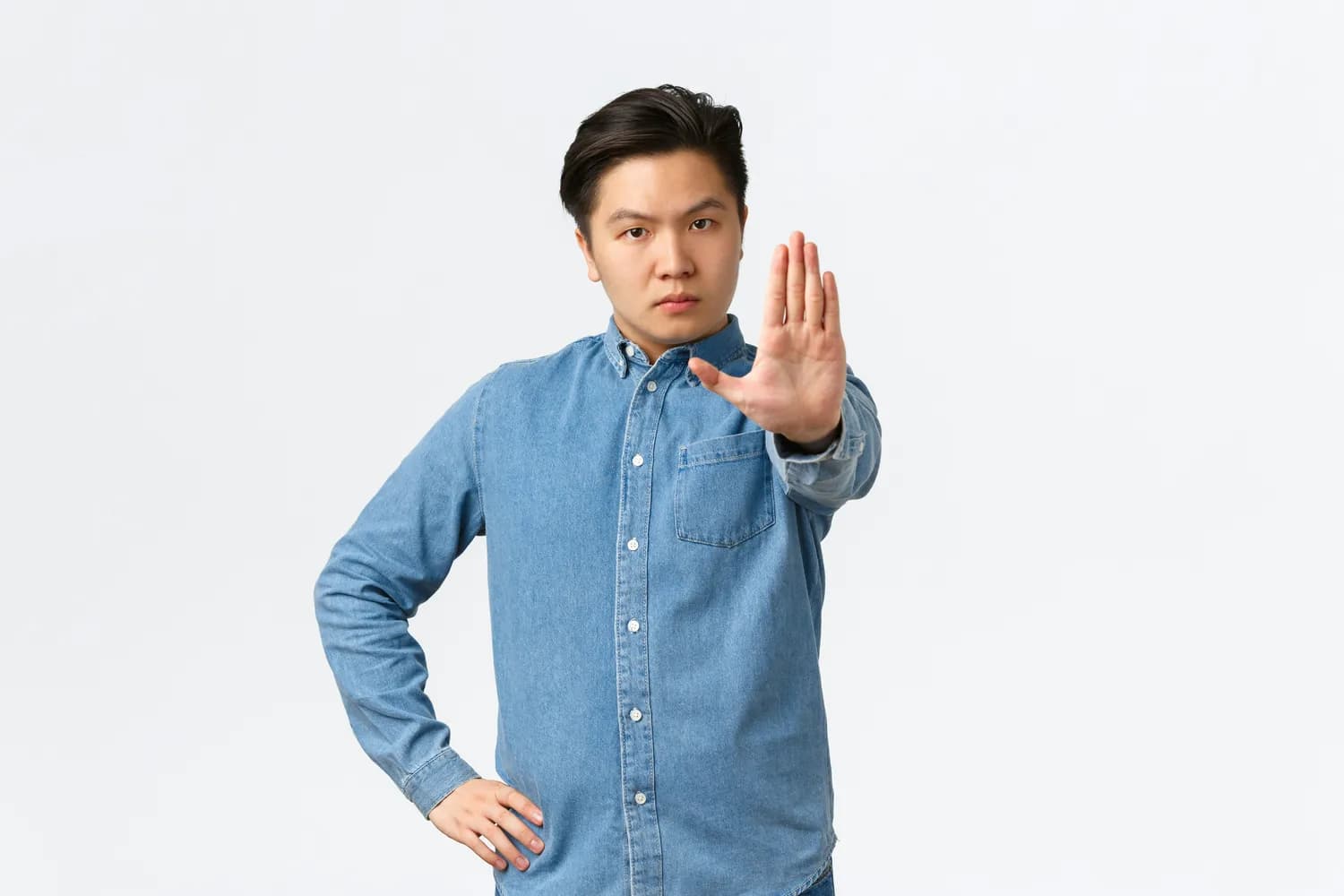 岳云鹏：压力下的坚持与突破