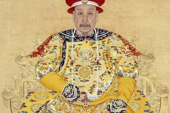 清朝皇帝康熙、雍正、乾隆哪个成就高？