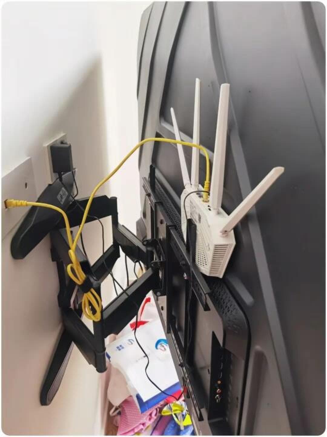 WiFi信号满格秘籍：路由器和机顶盒摆对位置，网速飙升不卡顿！