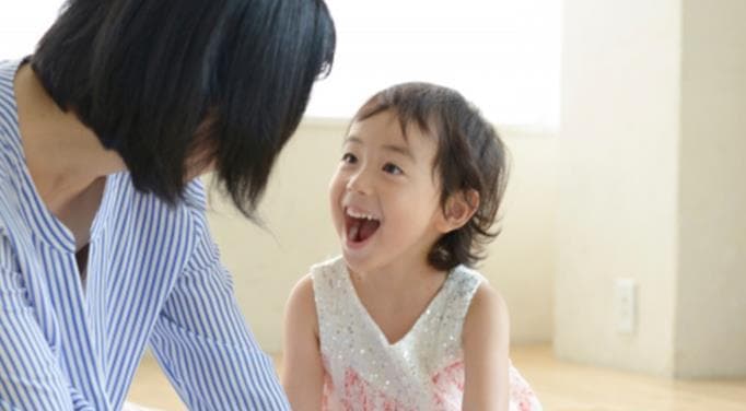 如何让孩子学会独立思考和决策？成为他们的引路人，而不是掌控者