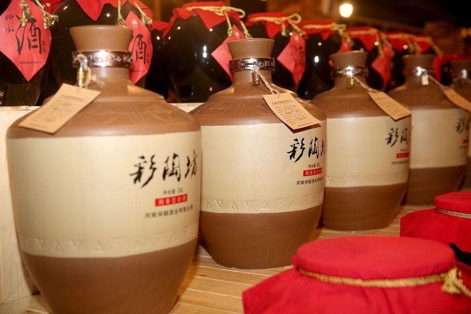 酱香型白酒的传统工艺是什么？