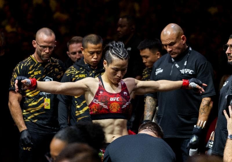 6捧UFC金腰带比肩乔安娜并列历史第一！张伟丽已登峰造极