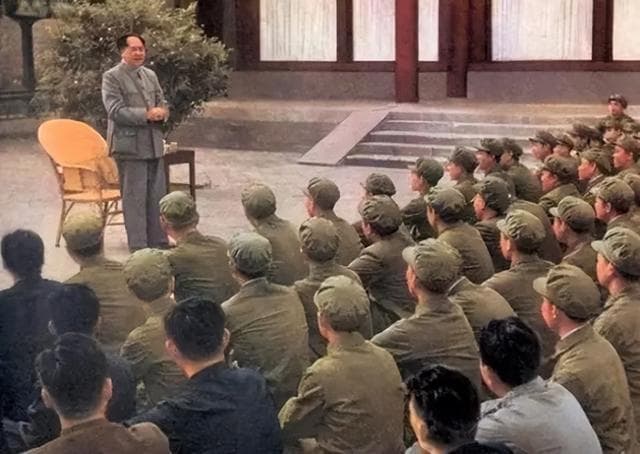 8341部队：从中央警卫到卫戍部队的50年变迁